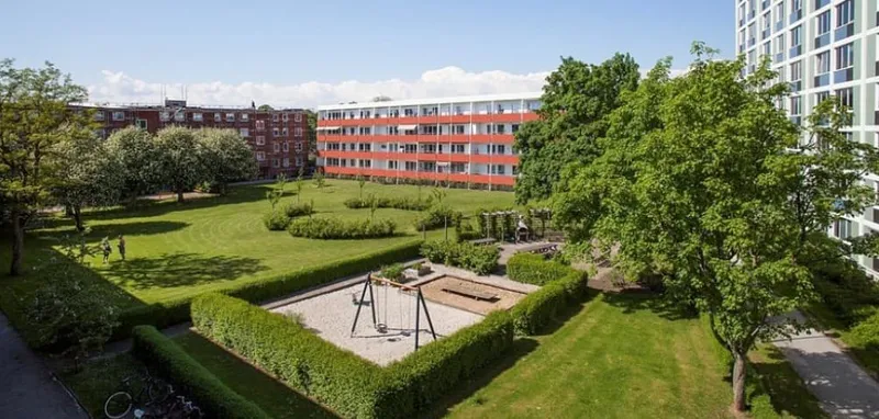 Flerbostadshus hos Brf Gillesgården där Kvarnerup bytt elcentraler och installerat IMD-system i 100 lägenheter