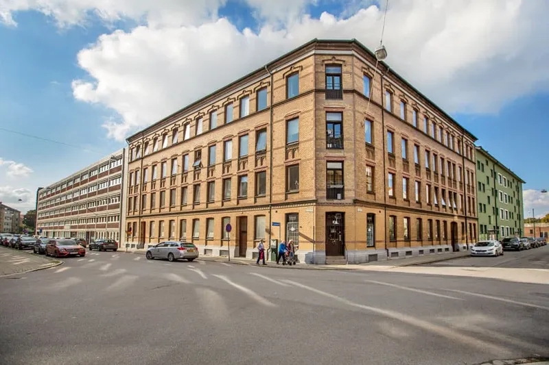 Renoverad fastighet med 24 hyresrätter i kvarteret Ryttmästaren i Malmö
